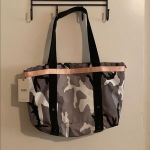 Andi bag